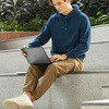 Etui Uniq Venture na MacBook Air 13" (2018- 2022) - czarne
