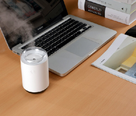 Mini ultradźwiękowy nawilżacz powietrza USB Rozpylacz olejków aromatycznych Z kolorowym światłem