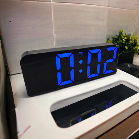 ELEKTRONICZNY ZEGAREK ŚCIENNY BUDZIK Z PILOTEM 12 x RGB KOLOR